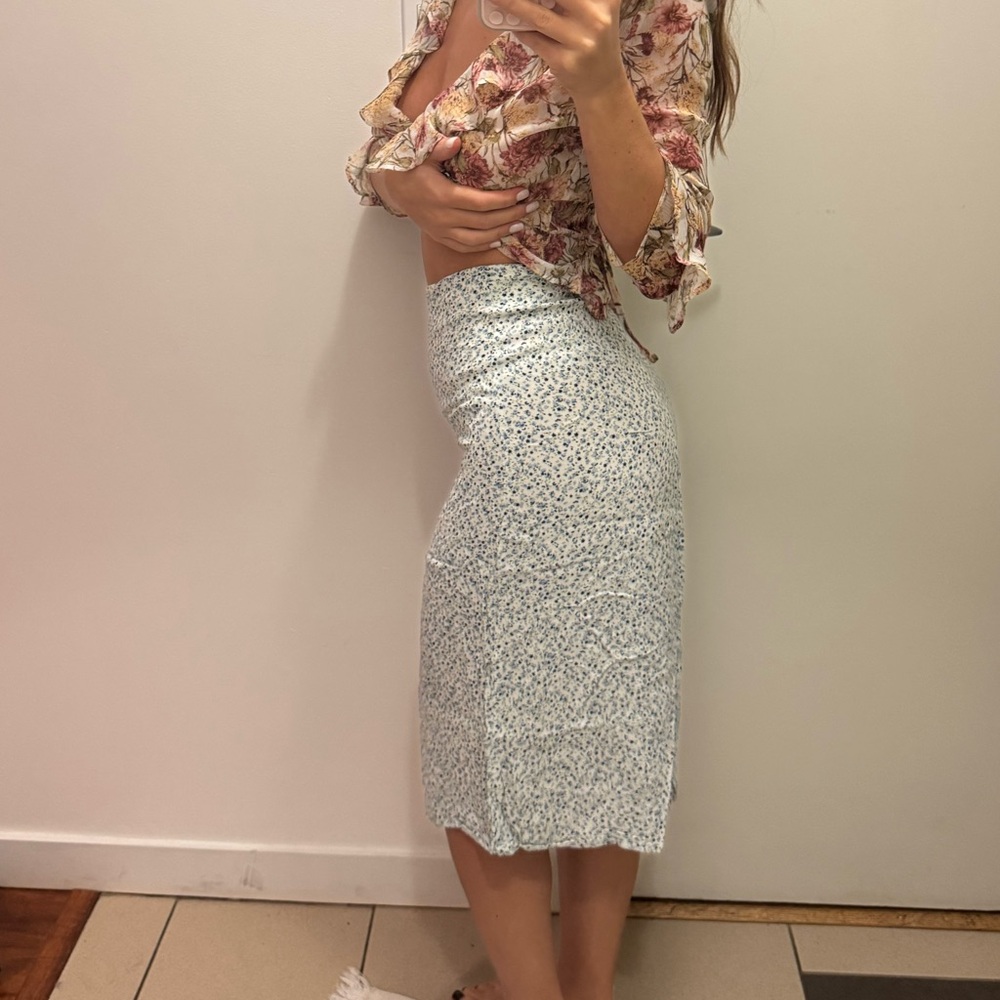Brandy Melville White and Blue Floral Midi Skirt